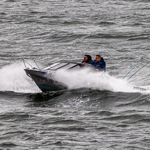 River-Forth-Speed Boat-27