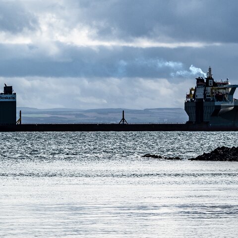 White-Marlin-and-Valaris-Gorilla-VII-2021-10-04-1