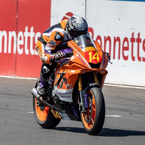 Knockhill-2019-Superstock600-2