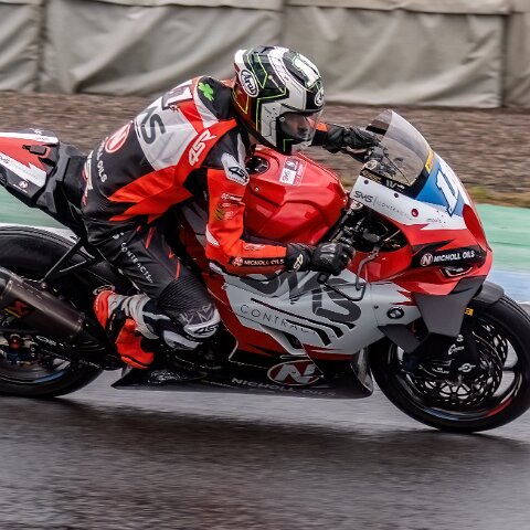 Knockhill-2024-Pirelli-National-Superstock-12