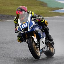 4-Pirelli-National-Sportbike