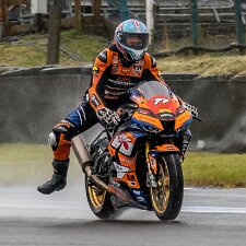 6-Pirelli-National-Superstock
